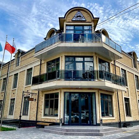 Alpha Plaza Hotel & Spa Ташкент Екстериор снимка