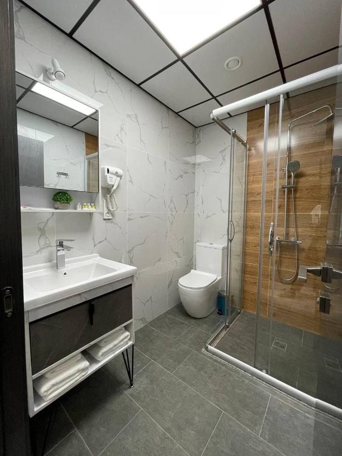 Alpha Plaza Hotel & Spa Ташкент Екстериор снимка